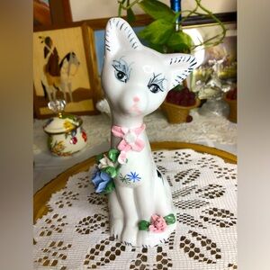 Vintage tall cat with flowers